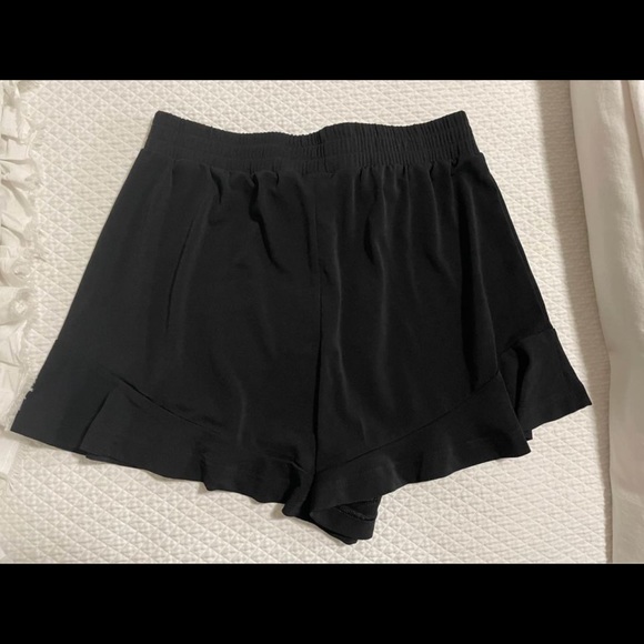 Express Sz M Shorts NWT - Picture 2 of 8